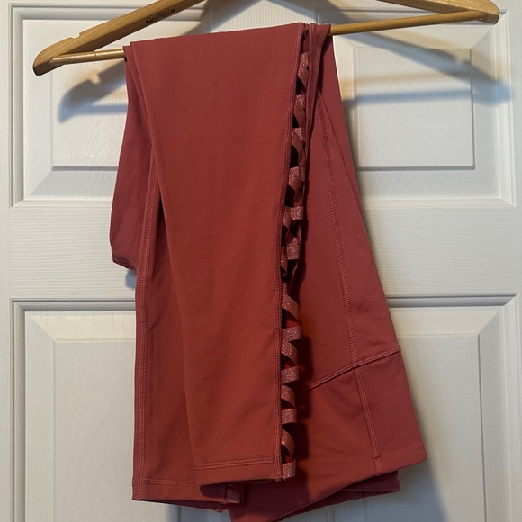 Victoria's Secret Ruffled Pink Leggings - Picture 1 of 5